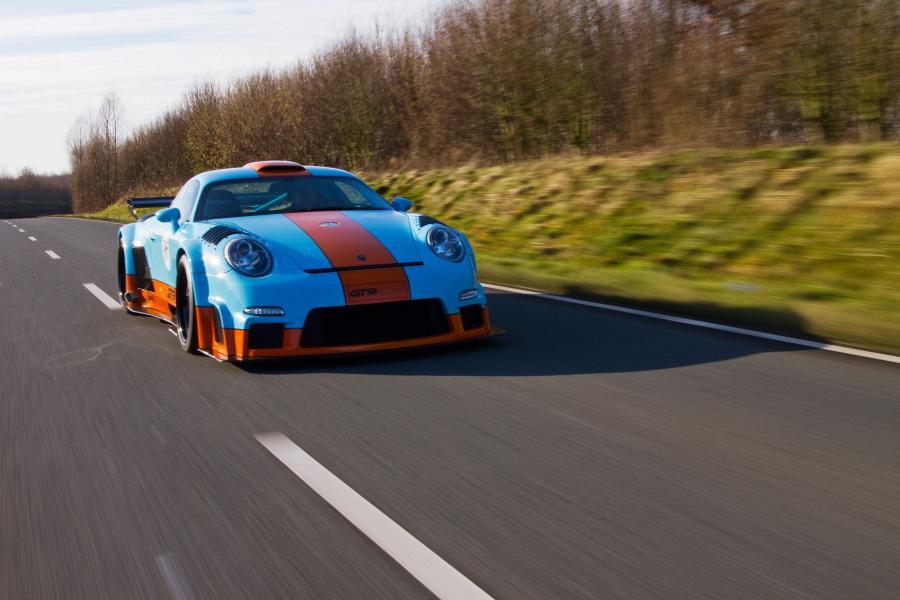 Porsche GT9-CS by 9ff 2012 года  (фото 13 из 40)